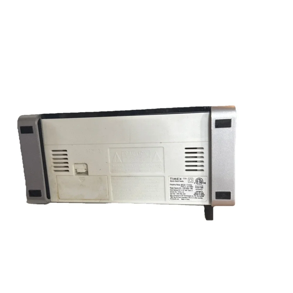 Timex AM/FM Radio Alarm Buzzer Clock Radio & Large LED Display & AUX Input T235†